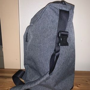 Aer gray sling bag (AerSF)